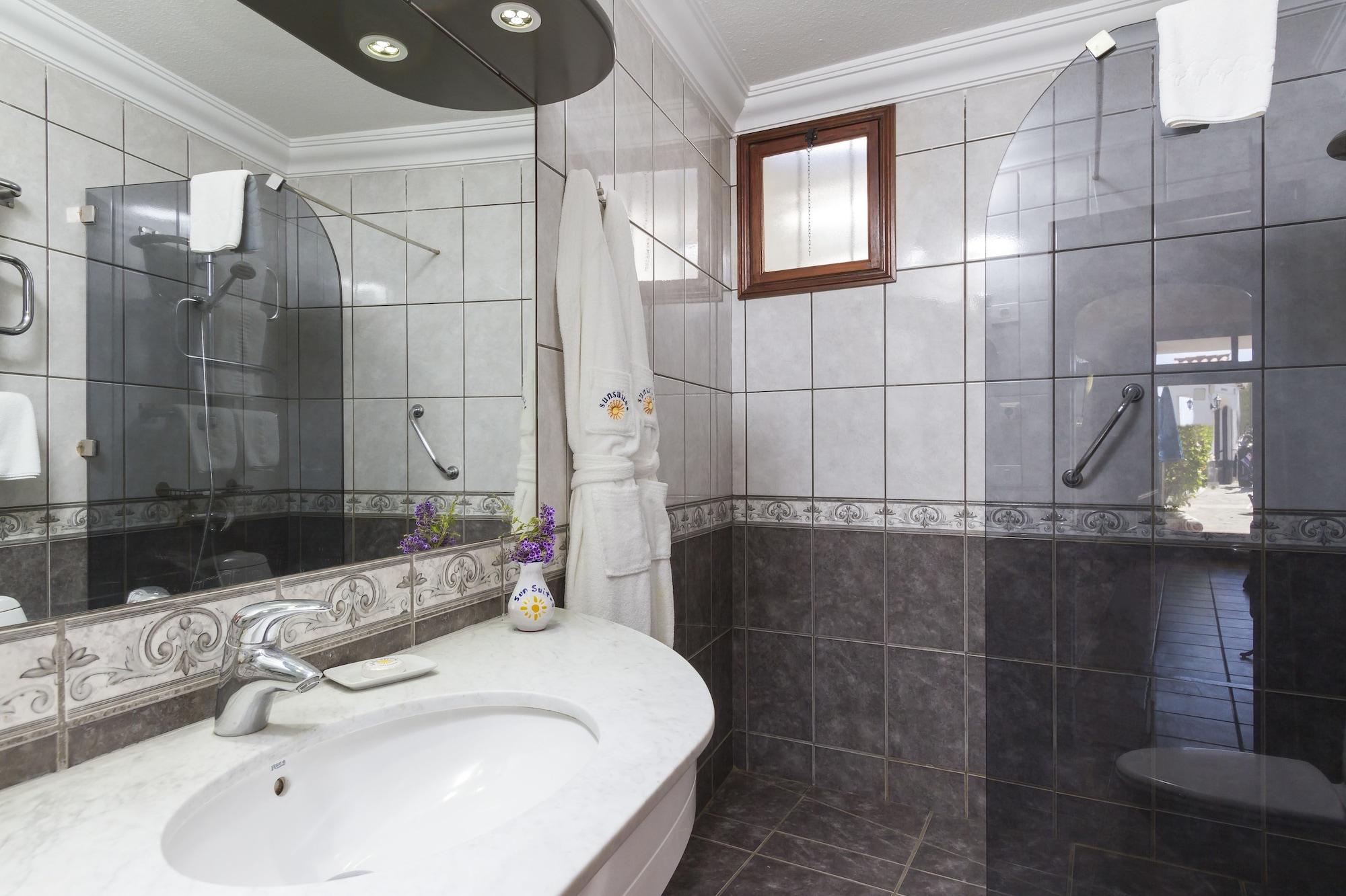 Apartament Sunsuites Carolina